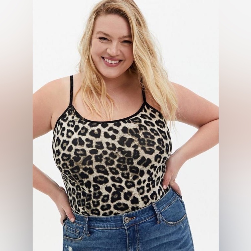 🚨 3 for $25 - TORRID FOXY CAMI